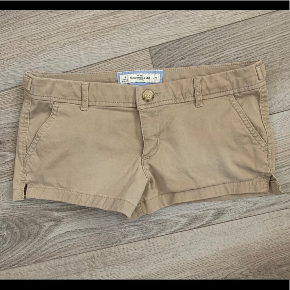 Beige Abercrombie Shorts Women